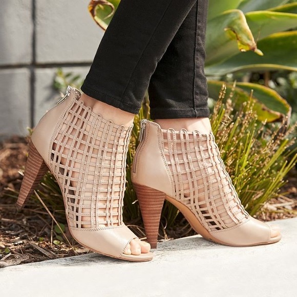 sherpa lined chelsea boots